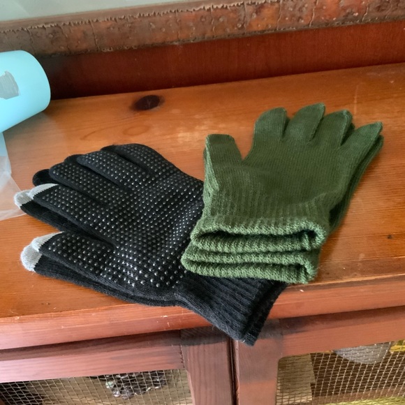 2 Pack of Men’s Gloves Thin Green Black Gripper Touchscreen Stretch OSFA Unisex - Picture 3 of 14